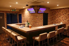 Girls BAR Flora・フローラ - 広島市（流川）のガールズバー 店舗写真