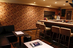 Girls BAR Flora・フローラ - 広島市（流川）のガールズバー 店舗写真