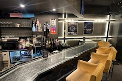 プチクラ els・エルス - 久米川のガールズバー 店舗写真