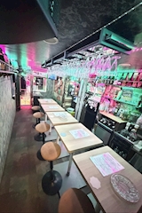 BAR 7878・バーナハナハ - 船橋のガールズバー 店舗写真