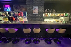 CAFE&BAR mgrry 船橋店・ミリー - 京成船橋駅西口のガールズバー 店舗写真