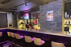 CAFE&BAR mgrry 船橋店・ミリー - 京成船橋駅西口のガールズバー 店舗写真