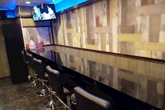 CHERRY BOM・チェリーボム - 上野のガールズバー 店舗写真