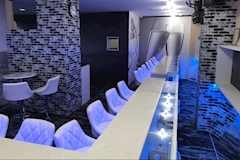Girl's Bar AQUA・アクア - 本厚木駅南口のガールズバー 店舗写真