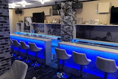 Girl's Bar AQUA・アクア - 本厚木駅南口のガールズバー 店舗写真