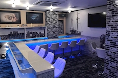 Girl's Bar AQUA・アクア - 本厚木駅南口のガールズバー 店舗写真