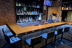 Girls Bar M・エム - 西葛西のガールズバー 店舗写真