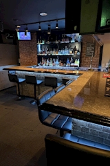 Girls Bar M・エム - 西葛西のガールズバー 店舗写真