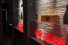 GIRLS BAR GaGa・ガガ - 本厚木駅北口のガールズバー 店舗写真