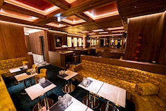 CLUB ROYAL・ロイヤル - 中洲の熟女キャバクラ 店舗写真