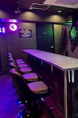 GirlsBar&Darts Prison Lounge・プリズンラウンジ - 川崎駅東口のガールズバー 店舗写真