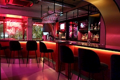 Velvety Bar・ベルベッティバー - 錦糸町北口のガールズバー 店舗写真