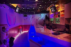 Bar Utopia・ユートピア - 新宿のガールズバー 店舗写真