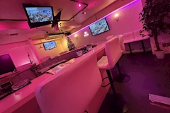 Pink Panther・ピンクパンサー - 横浜・桜木町のガールズバー 店舗写真