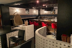 Cafe&Bar La Plage・ラ・プラージュ - 吉祥寺のガールズバー 店舗写真