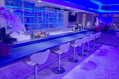 GIRLS LOUNGE Alice・アリス - 鶴ヶ島西口のパブ/スナック 店舗写真