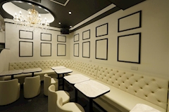 Lounge Lu-na・ルーナ - 池袋西口のガールズバー 店舗写真