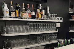 Lounge Lu-na・ルーナ - 池袋西口のガールズバー 店舗写真