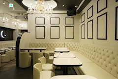 Lounge Lu-na・ルーナ - 池袋西口のガールズバー 店舗写真