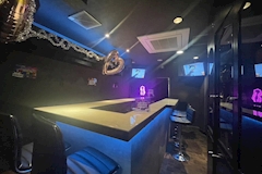 OL cafe & BARまるのうち・マルノウチ - 新井薬師前のガールズバー 店舗写真