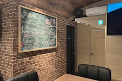 3年B組・サンネンビーグミ - 久米川のコンカフェ 店舗写真