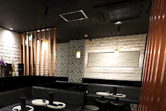 美熟女A 神田駅西口駅前店・エース - 神田駅西口の熟女パブ/熟女キャバクラ 店舗写真