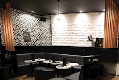 美熟女A 神田駅西口駅前店・エース - 神田駅西口の熟女パブ/熟女キャバクラ 店舗写真