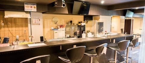 微熟女&妹BAR シスターズ - お初天神のガールズバー