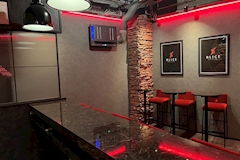 GIRLS BAR ALICE・アリス - 船橋のガールズバー 店舗写真