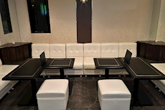 LUANA・ルアナ - 祇園のガールズバー 店舗写真