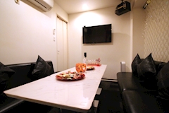 Lounge 月 - 岡山市(中央町)のスナック 店舗写真