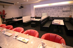 Lounge 月 - 岡山市(中央町)のスナック 店舗写真