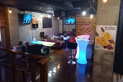 BAR AQUA ・アクア - 上野のガールズバー 店舗写真