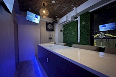 Girls Resort Bar Wave ・ウェーブ - 中目黒駅のガールズバー 店舗写真