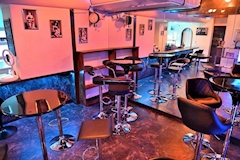 ma che'rie・マシェリ - 曽根崎のガールズバー 店舗写真