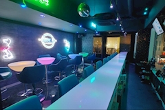 mule・ミュール - 池袋西口のガールズバー 店舗写真
