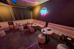 ViVi・ヴィヴィ - 上福岡のガールズバー 店舗写真