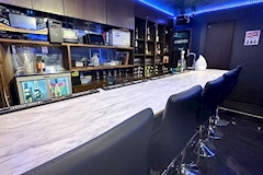 Girls Bar ViVi・ヴィヴィ - 登戸・向ヶ丘遊園のガールズバー 店舗写真