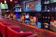 GRYX・グリックス - 藤沢駅南口のガールズバー 店舗写真