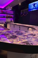 giRl's baR  uRa庭・ウラニワ - 錦糸町駅南口のガールズバー 店舗写真