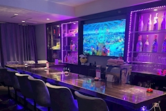 Bar Nui・バー ヌイ - 中洲のガールズバー 店舗写真