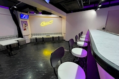Cafe&Bar ごーるどふぁいぶ - 歌舞伎町のガールズバー 店舗写真