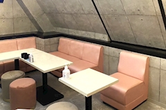 BAR RAYLEIGH・レイリー - 堂山町のガールズバー 店舗写真