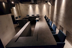 カフェ&カラオケバー KATASE・カタセ - 四ツ谷のガールズバー 店舗写真