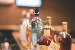 競馬Cafe&Bar メイクデビュー・メイクデビュー - 池袋東口のコンカフェ 店舗写真