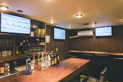 競馬Cafe&Bar メイクデビュー・メイクデビュー - 池袋東口のコンカフェ 店舗写真