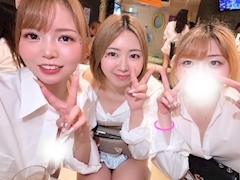 ピックアップニュース 水着&Yシャツ姿をチラ見せ📷💕