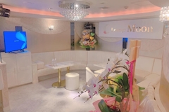 Lounge Moon・ムーン - 千葉駅周辺のパブ/スナック 店舗写真