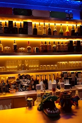 BAR RAFTEL・ラフテル - 新橋のガールズバー 店舗写真