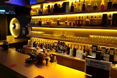 BAR RAFTEL・ラフテル - 新橋のガールズバー 店舗写真